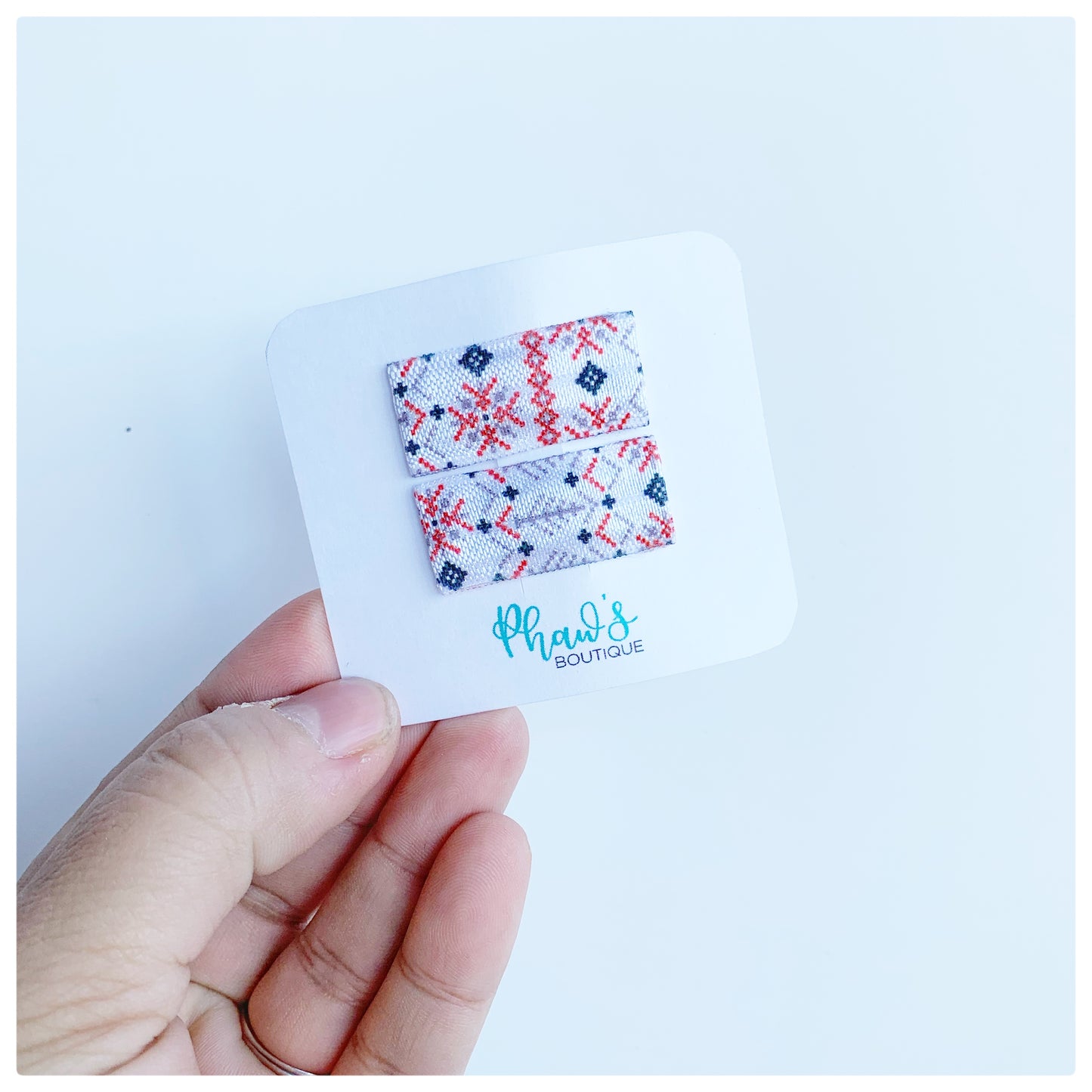 Red Aztec Snowflake Snap Clips - Size Small